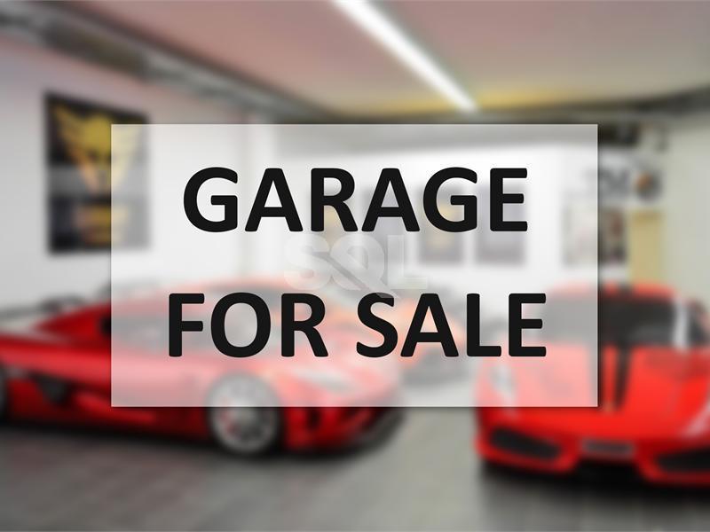 Ground Floor Garage in Mosta For Sale