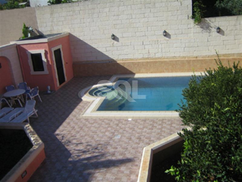 Villa in Madliena To Rent