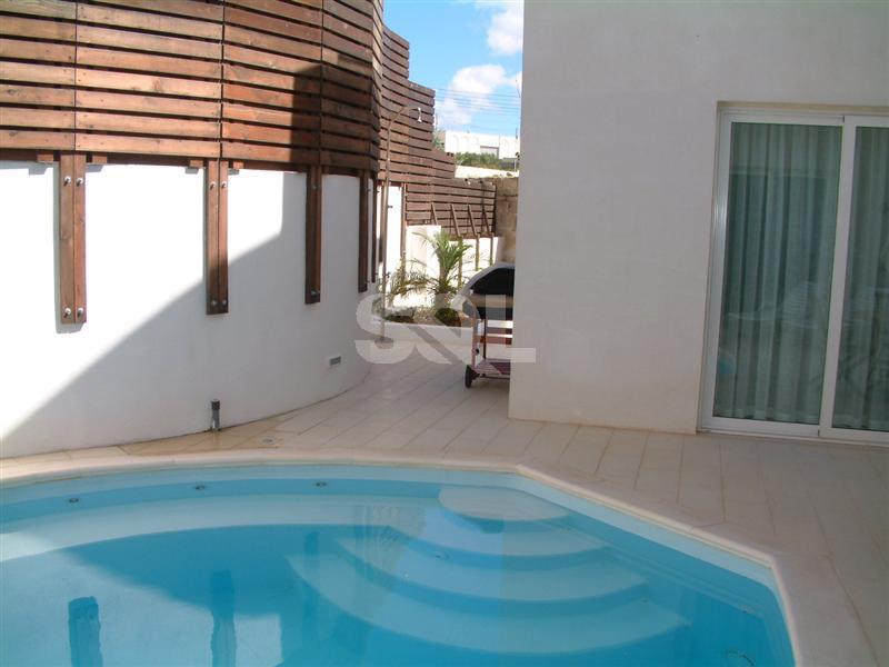 Villa in Naxxar To Rent