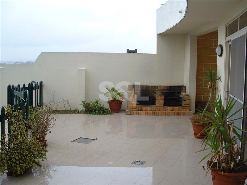 Bungalow in Attard To Rent