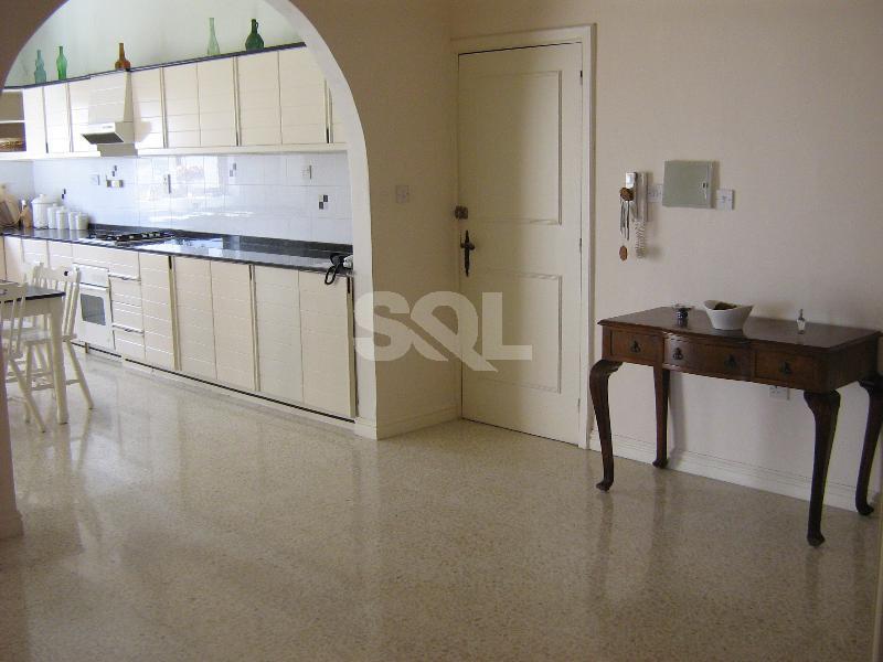 Apartment in Xemxija To Rent