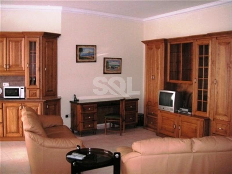 Penthouse in Attard To Rent