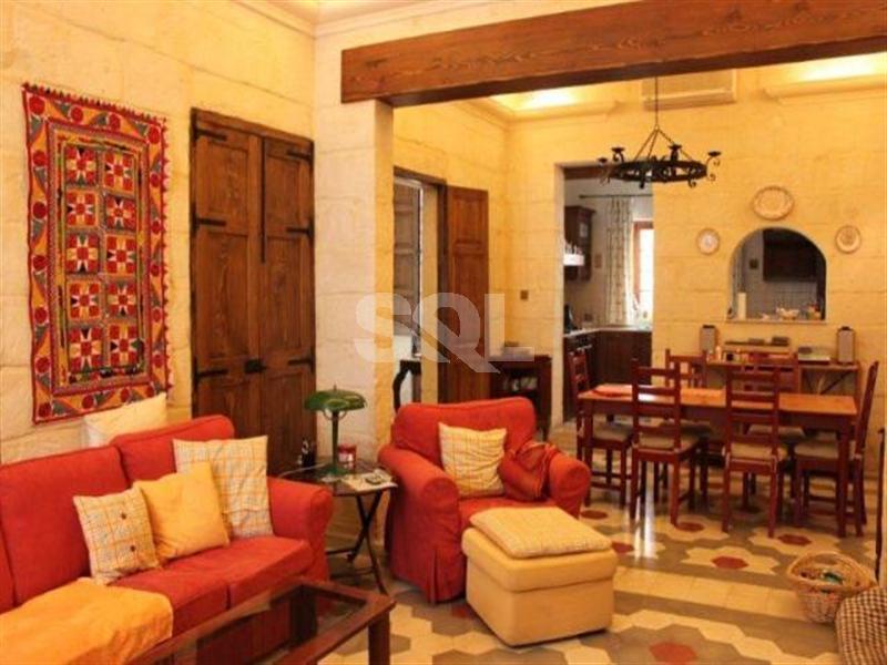 Townhouse in Sliema To Rent