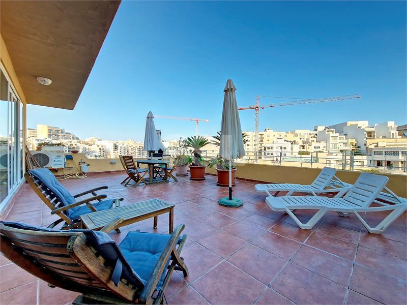 Apartment in St. Julians To Rent