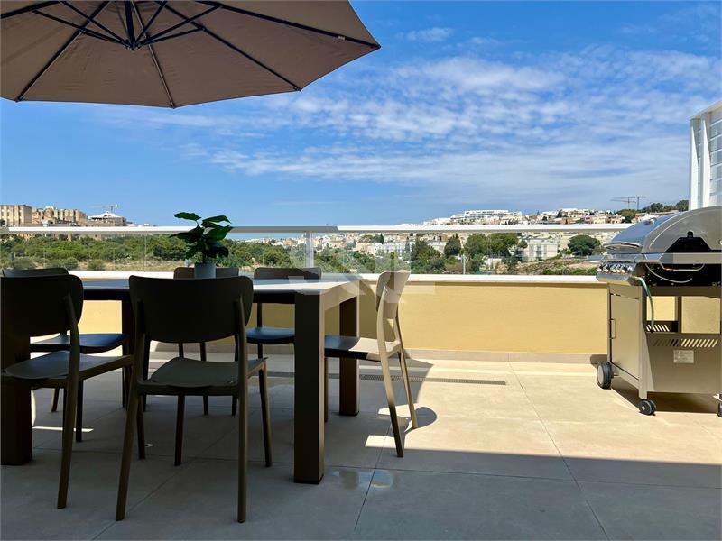 Penthouse in Gzira To Rent