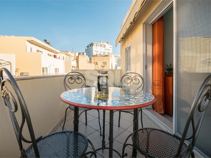 Penthouse in Sliema To Rent