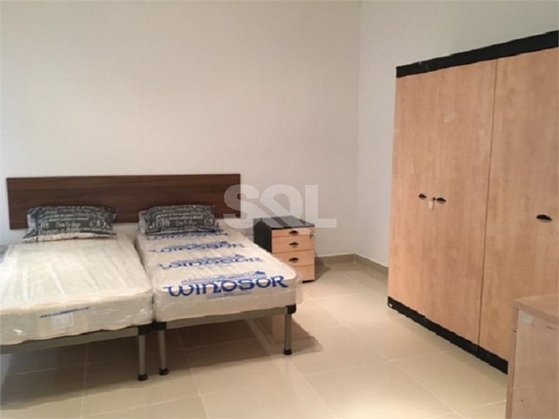 Apartment in Santa Venera To Rent